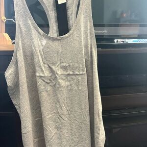 Victoria sport tank